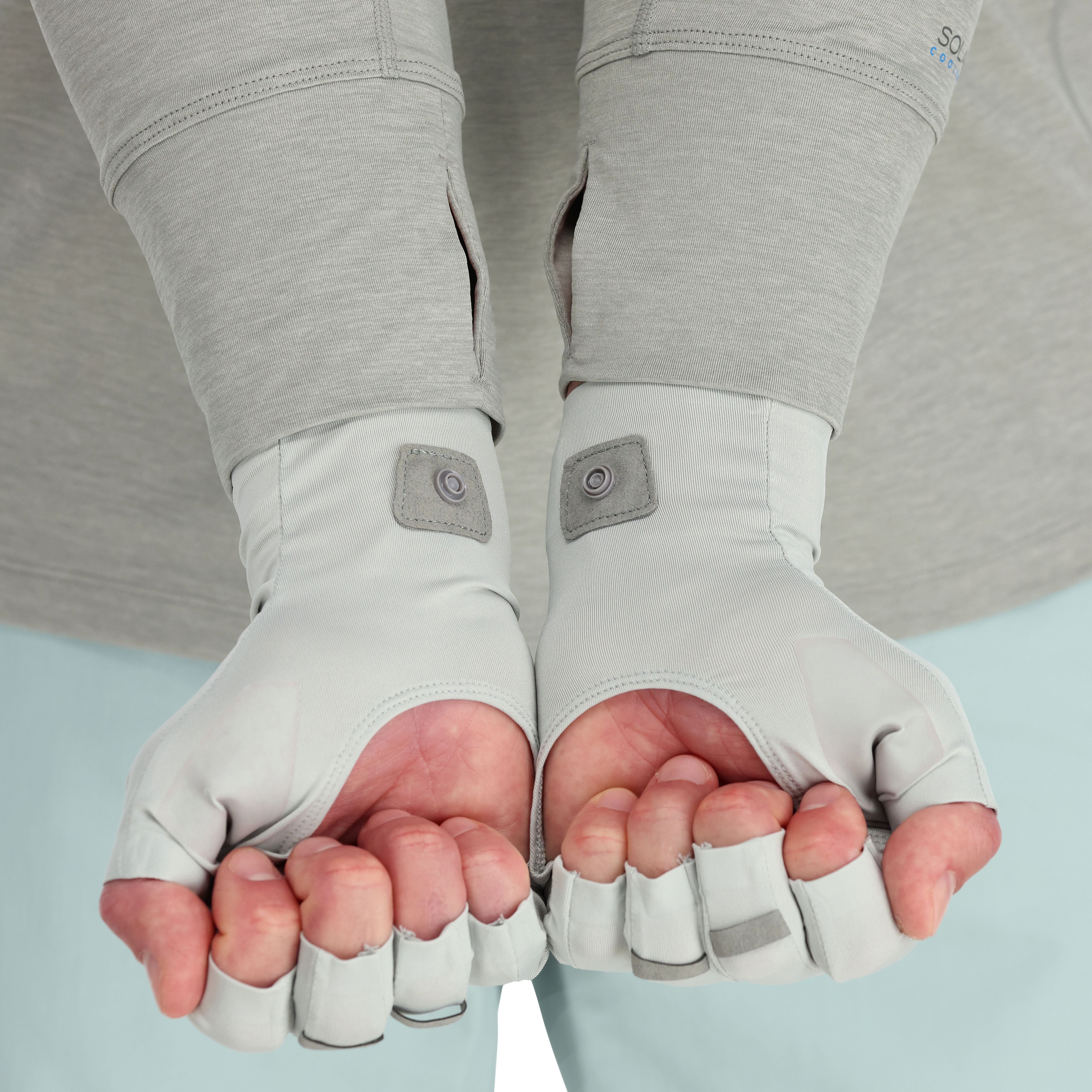 Simms SolarFlex Half-Finger SunGlove Sale | Tailwaters Fly Fishing