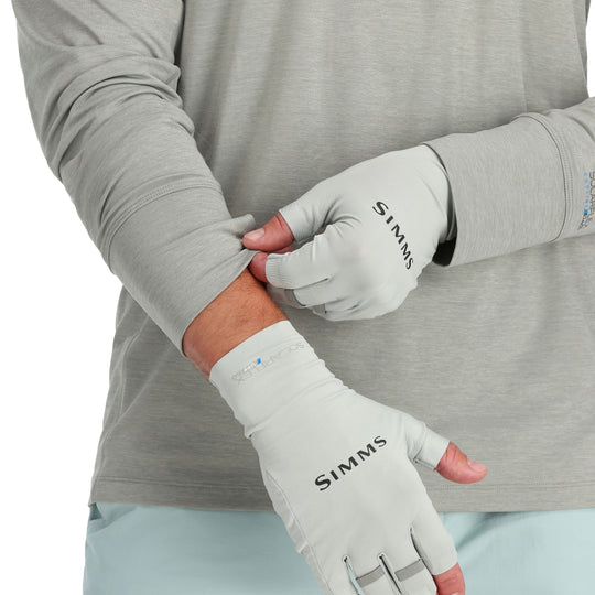 Simms SolarFlex Half-Finger SunGlove Sale | Tailwaters Fly Fishing