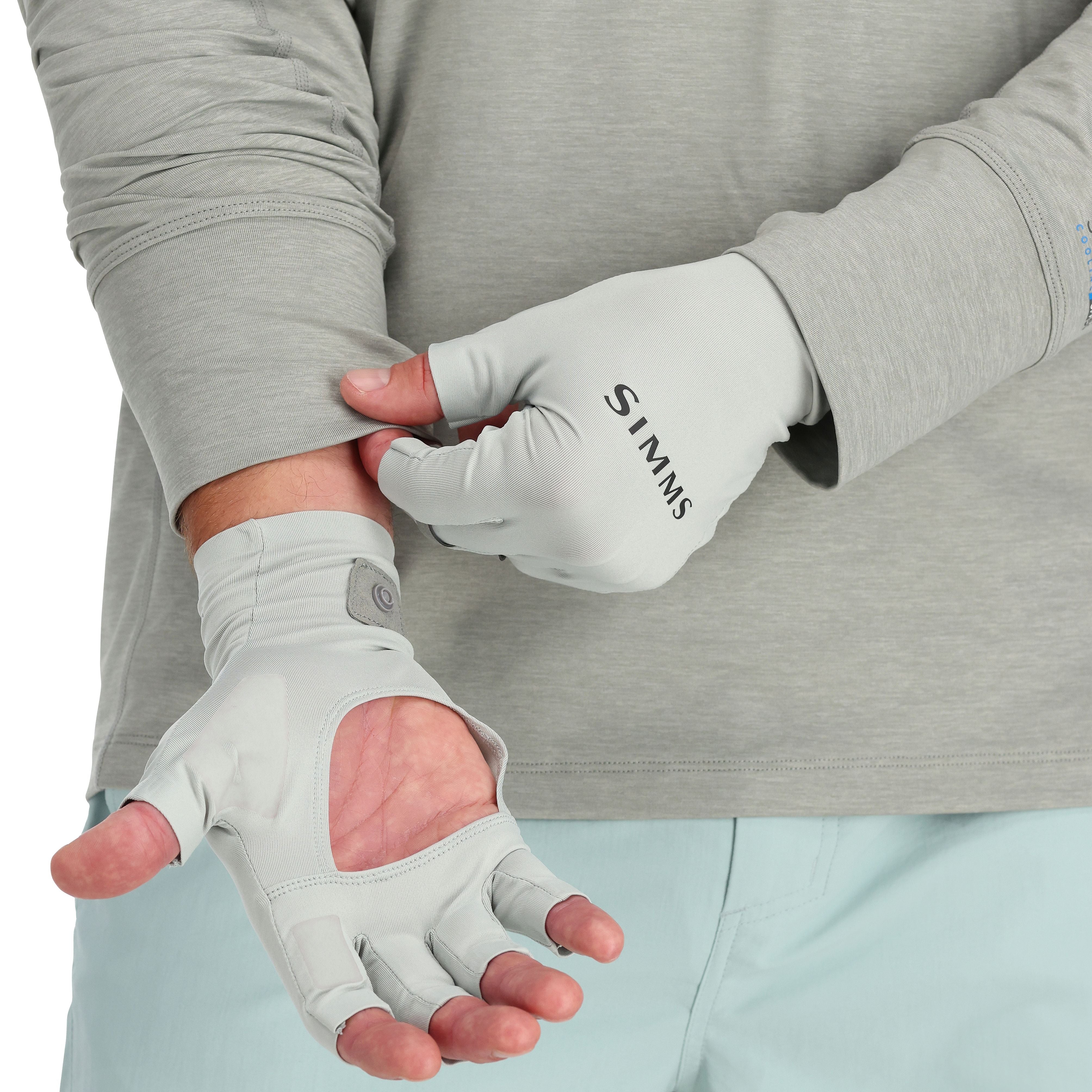 Simms SolarFlex Half-Finger SunGlove Sale | Tailwaters Fly Fishing