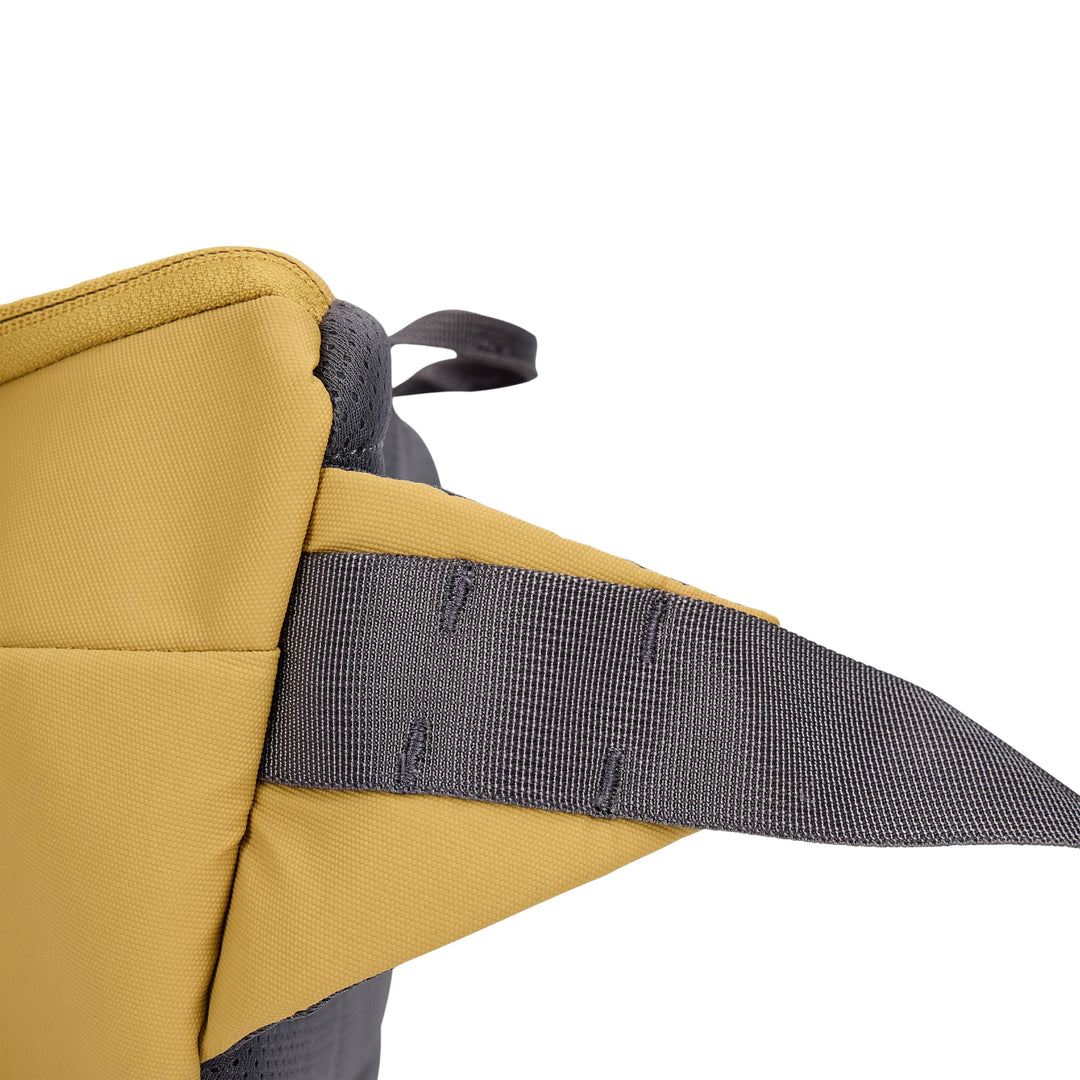 Simms Tributary Hip Pack | Tailwaters Fly Fishing
