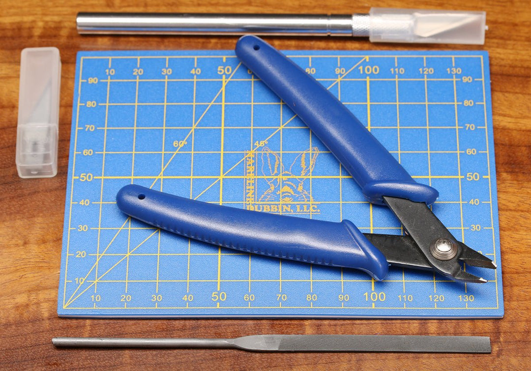 Hareline Cutting Board with Tool Set | Tailwaters Fly Fishing