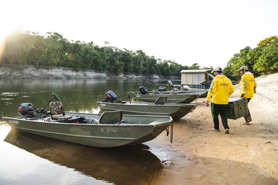 Afloat Fishing Trip Report - Fly Fishing Columbia - Tailwaters Fly Fishing