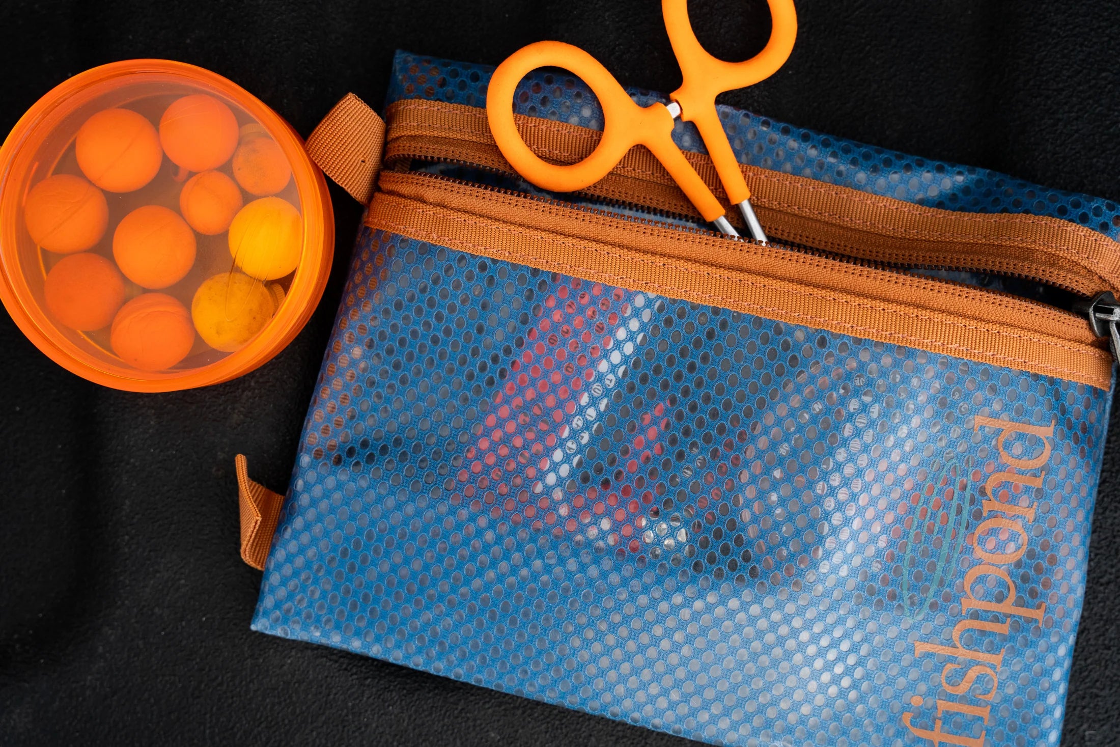 Fishpond Sandbar Travel Pouch | Tailwaters Fly Fishing