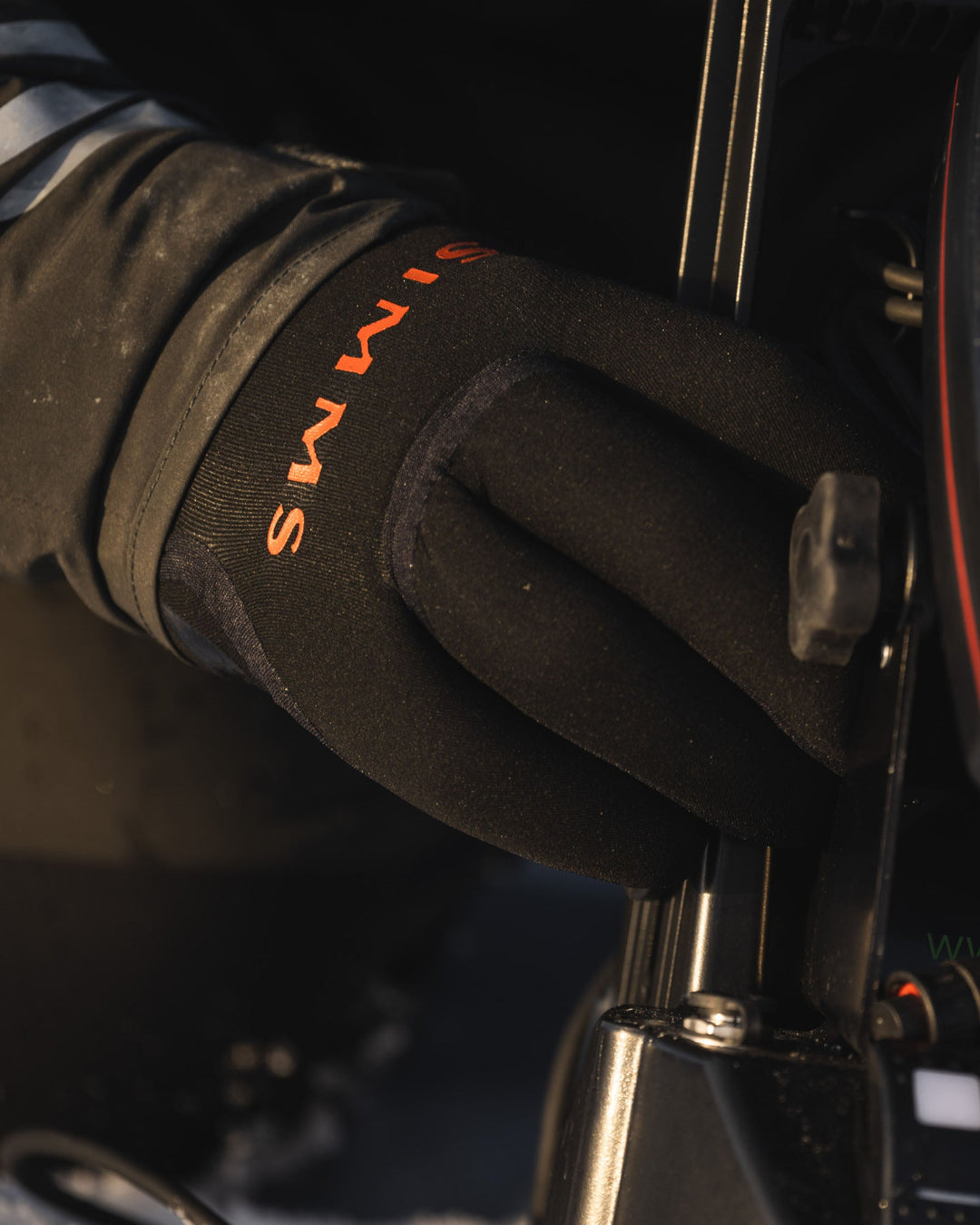 Simms ExStream Neoprene Glove, Exstream Neoprene Rollover
