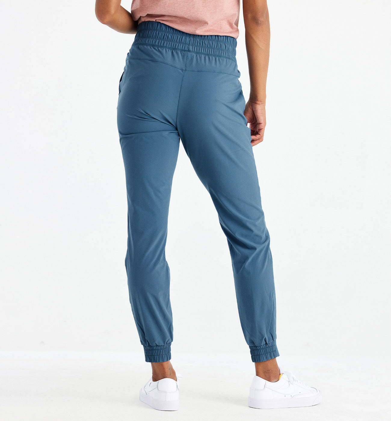 Free Fly Women's Pull-On Breeze Jogger – Tailwaters Fly Fishing
