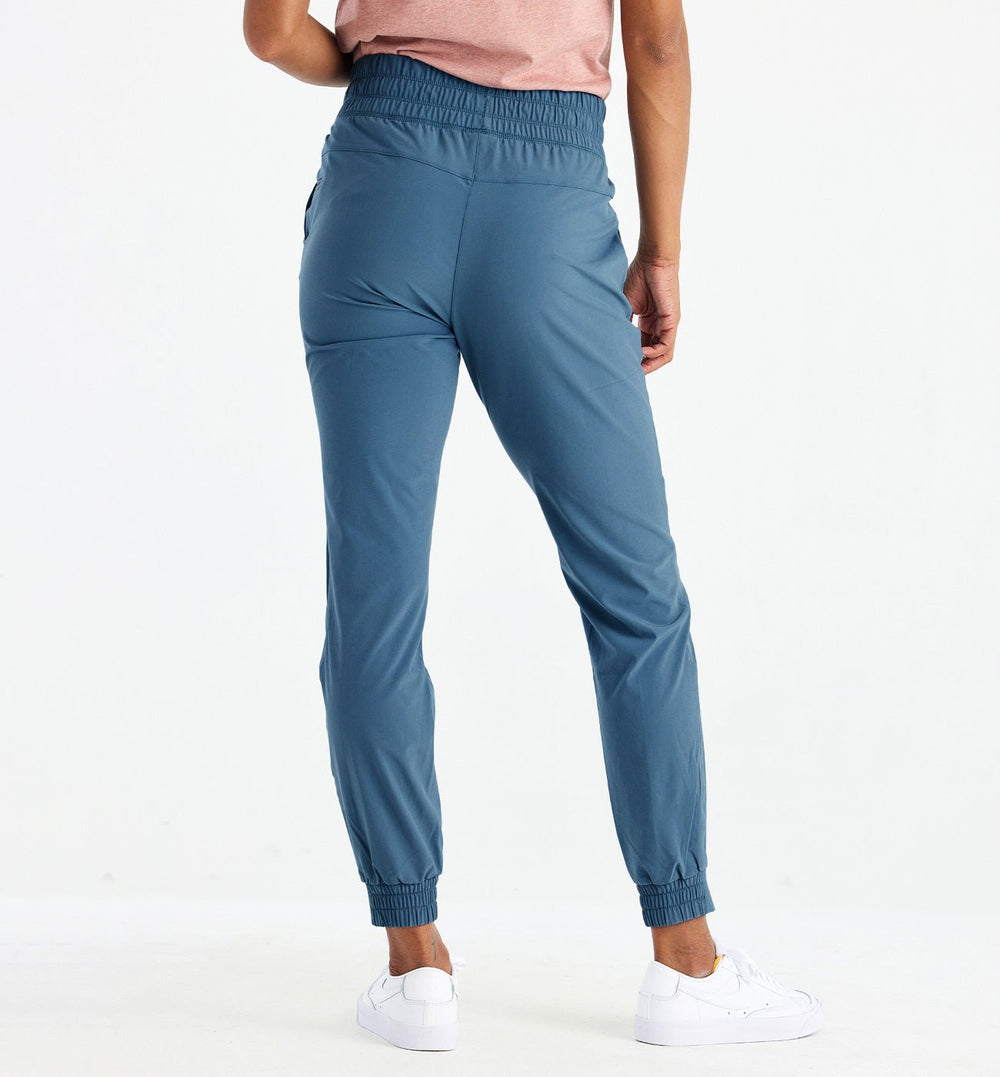 Free Fly Women's Pull-On Breeze Jogger | Tailwaters Fly Fishing