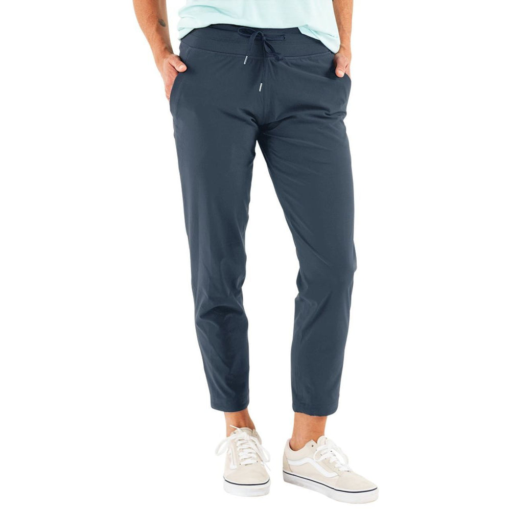 Free Fly Women's Breeze Cropped Pant | Tailwaters Fly Fishing