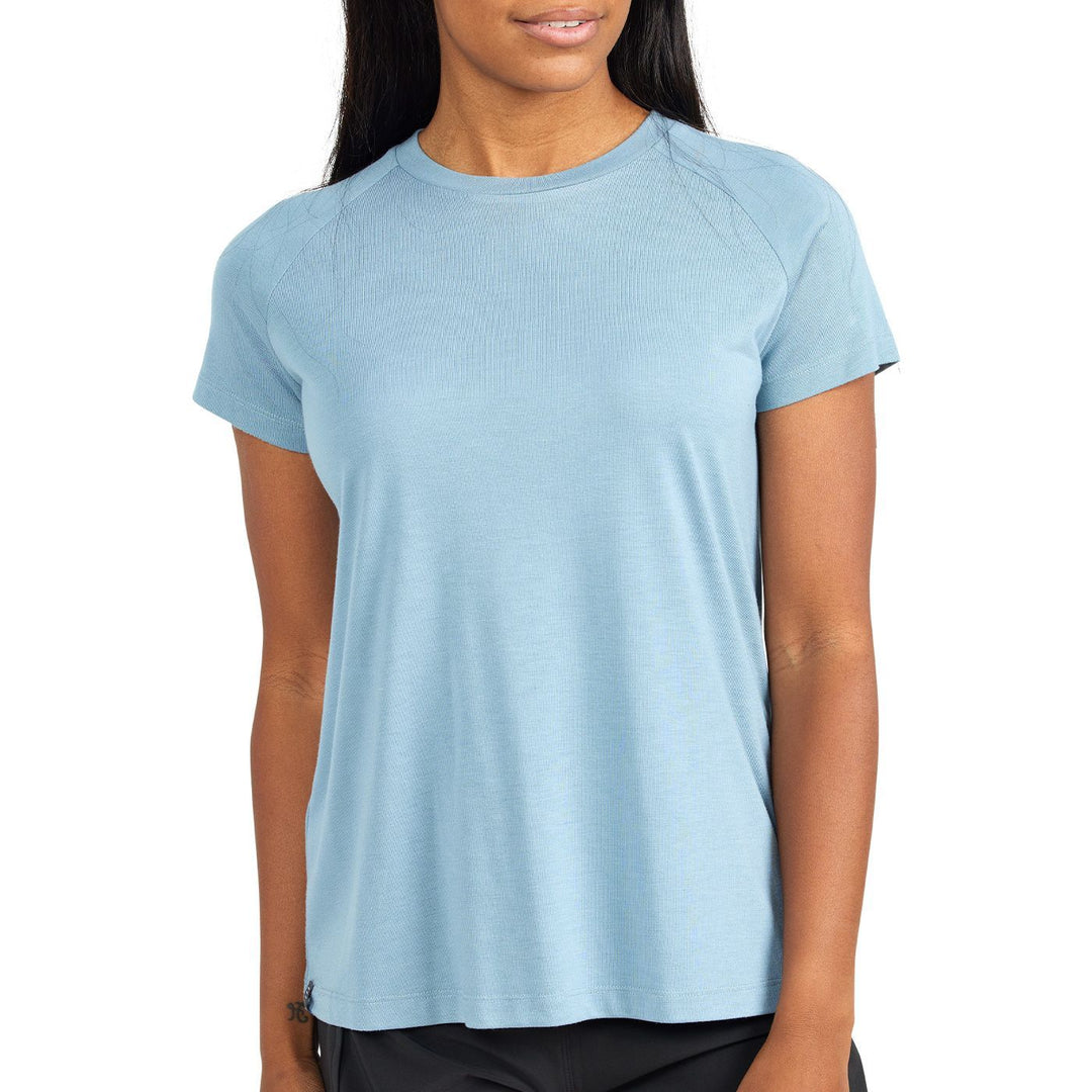 Free Fly Women's Lightweight Tee | Tailwaters Fly Fishing