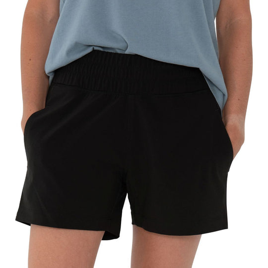 Free Fly Women's Pull-On Breeze Short | Tailwaters Fly Fishing