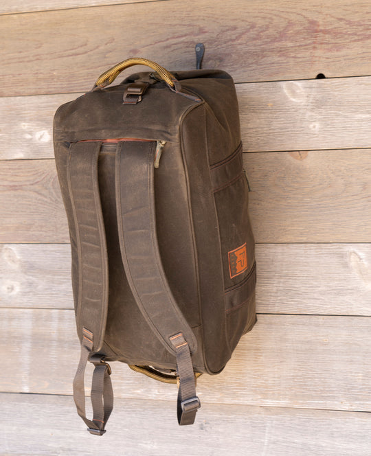 Fishpond River Bank Backpack | Tailwaters Fly Fishing