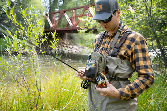 Fishpond San Juan Vertical Chest Pack | Tailwaters Fly Fishing