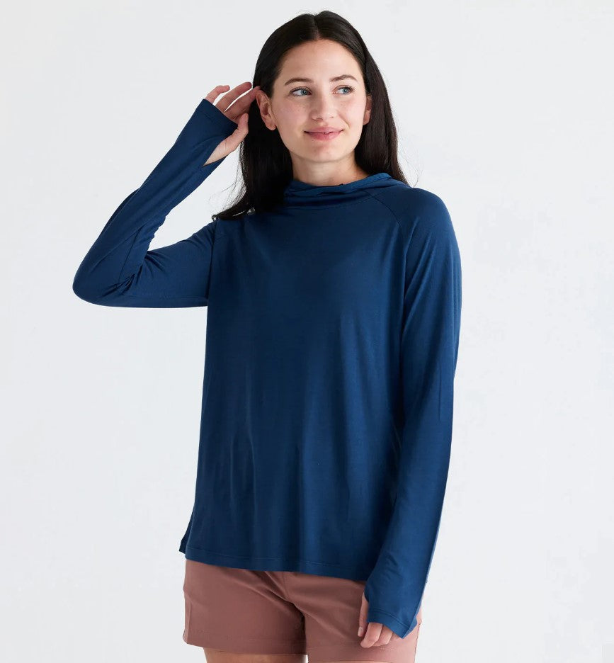 Free Fly Women's Bamboo Lightweight Hoody II | Tailwaters Fly Fishing